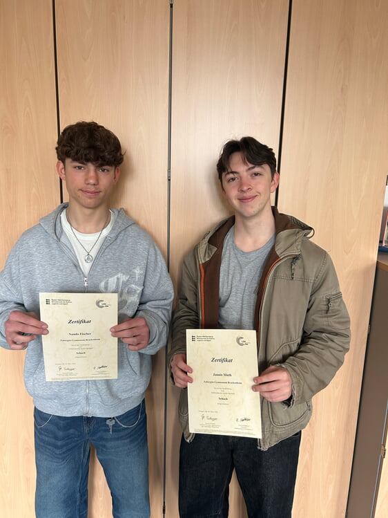 Neue Schachmentoren: Nando Fischer und Jannis Muth